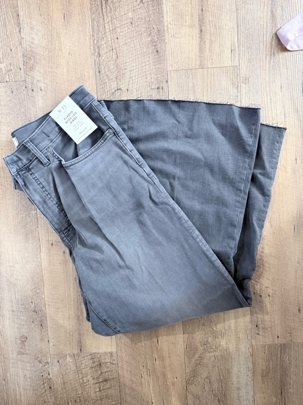 Madewell Women's Wide-Leg Jeans in Grey